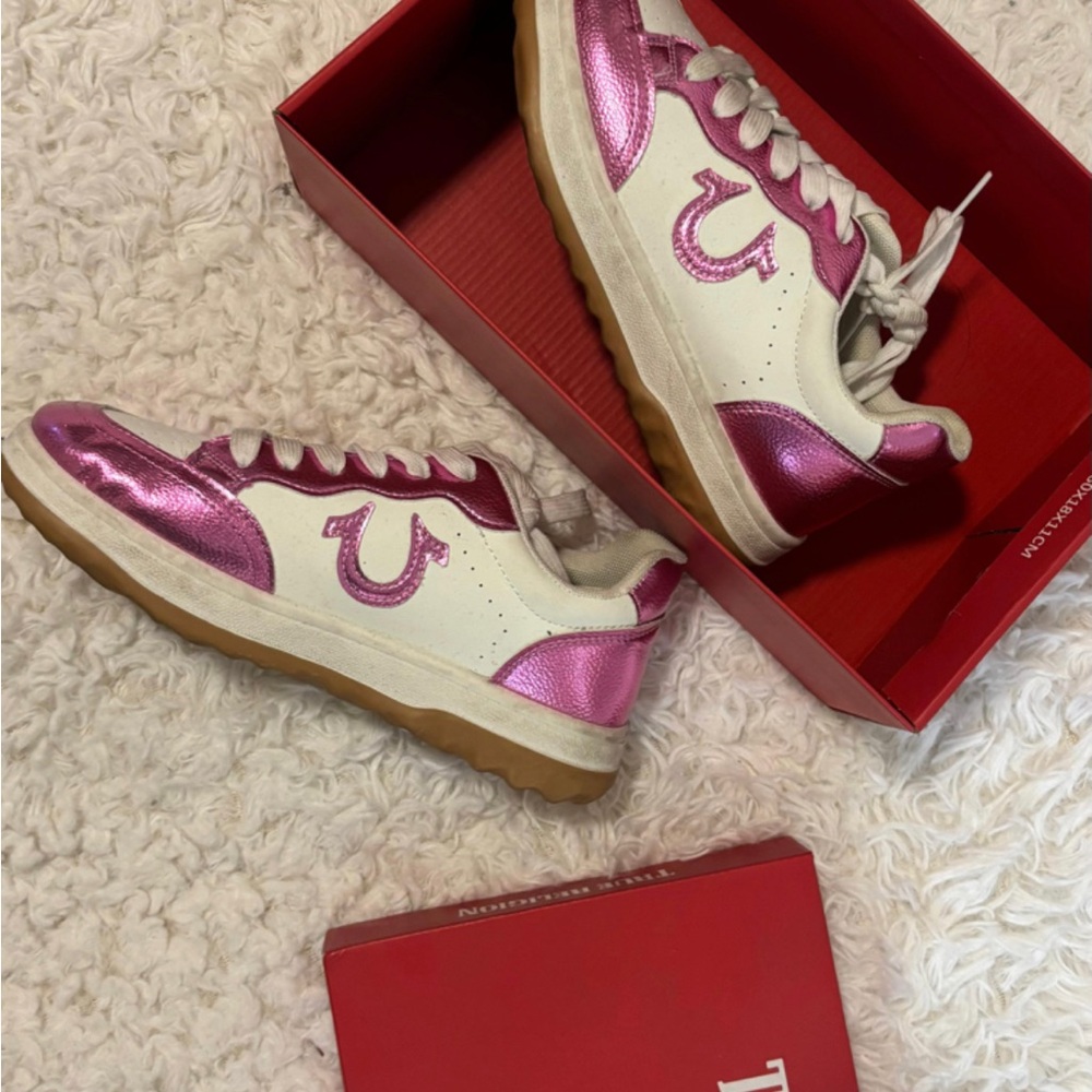 True Religion Pink Metallic & White Leather Women's Sneaker